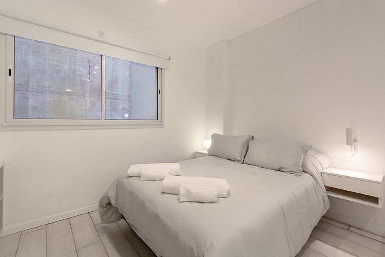 Impecable estudio en Retiro, en Av. Libertador